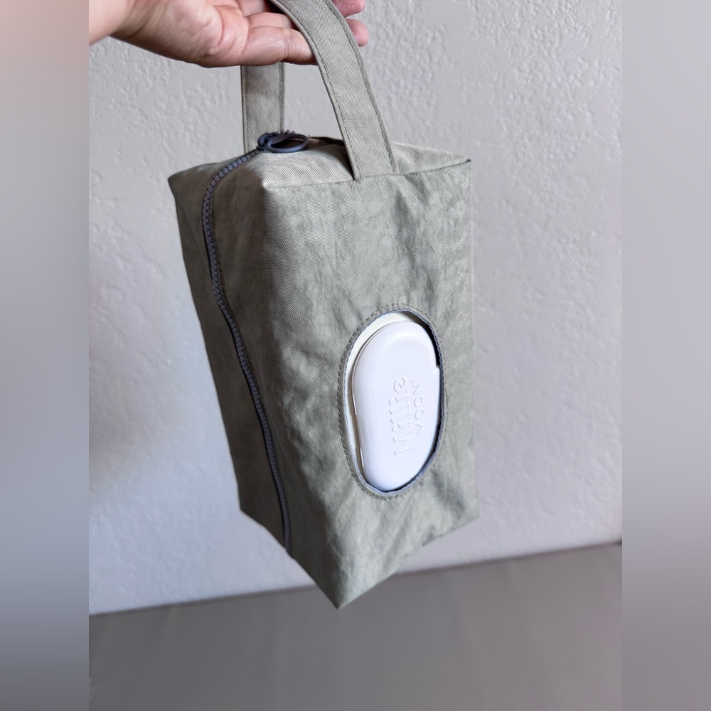 Handmade Nylon Dopp Kit - Picture 12 of 16